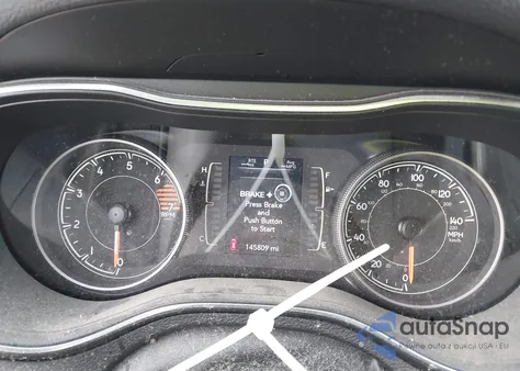 2019 Jeep Cherokee Latitude Plus 4X4 из США, поврежденный, VIN 1C4PJMLB4KD330008